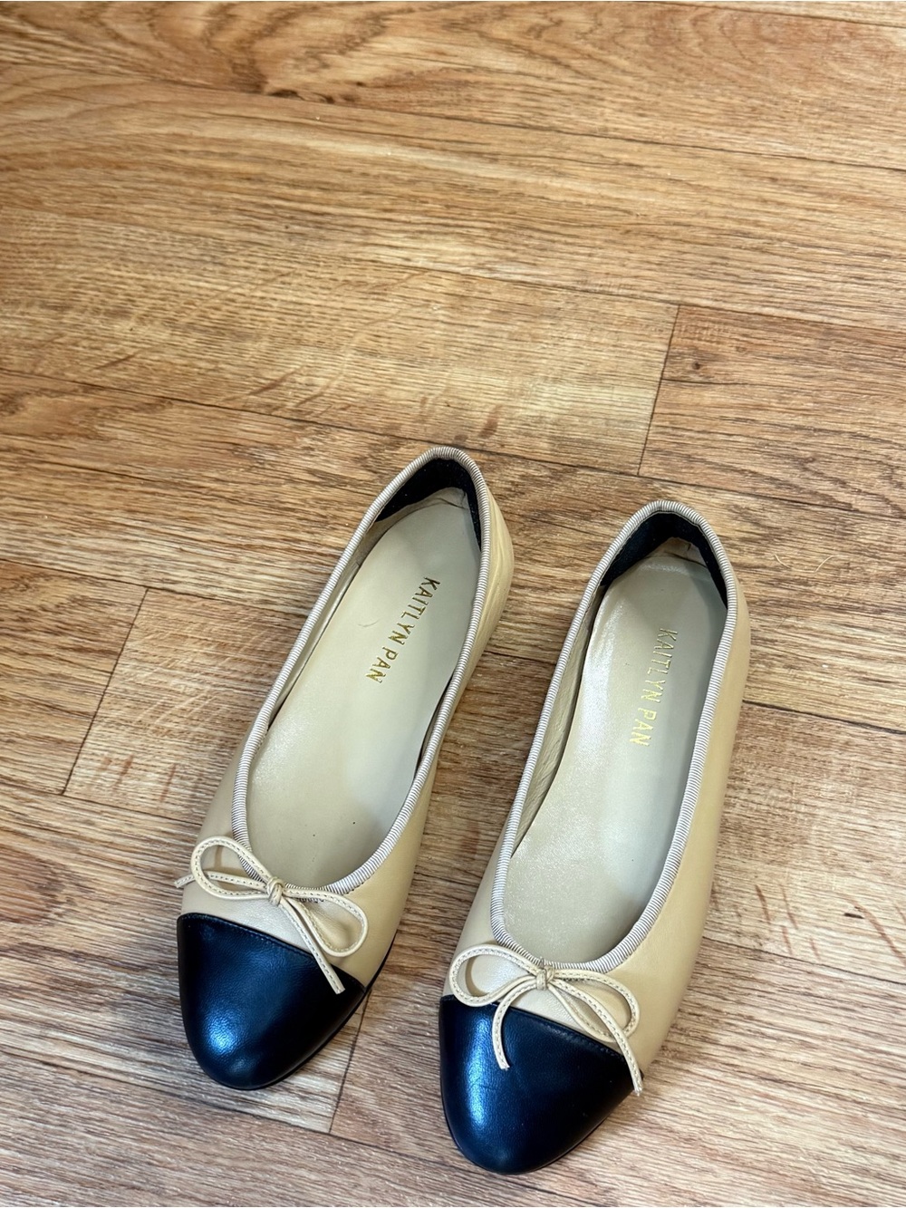 Kaitlyn Pan Two-Tone Ballet Flats